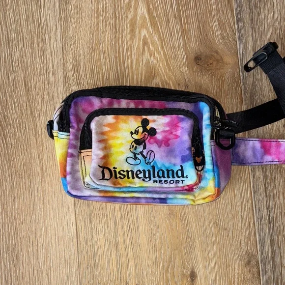 Disney Fanny Pack/ Cross body - Picture 1 of 5